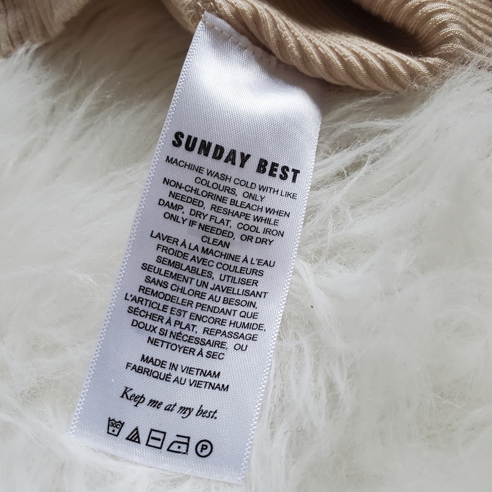 Aritzia - Sunday Best Honor Cropped Tank - Brand New - Picture 9 of 10